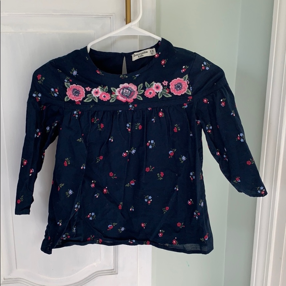Abercrombie and Fitch kids top